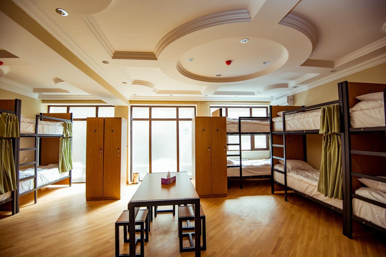 Feyu Hostel Baku Extérieur photo